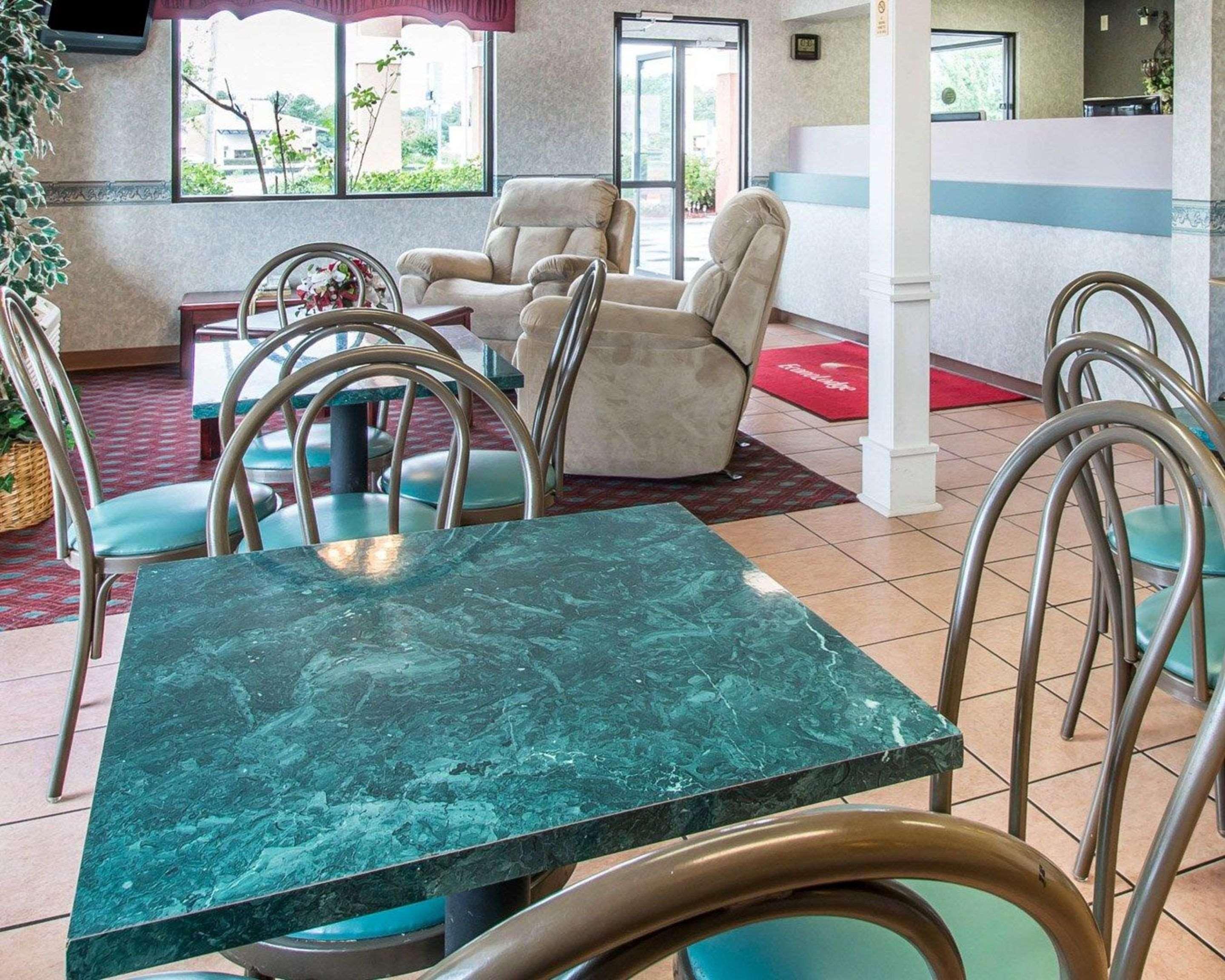 Econo Lodge Dothan Exterior foto